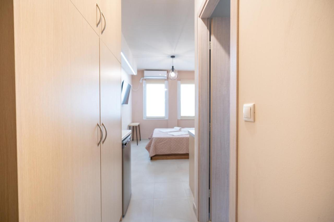 Monastiraki Metro St Studio For 2 Persons Atény Exteriér fotografie